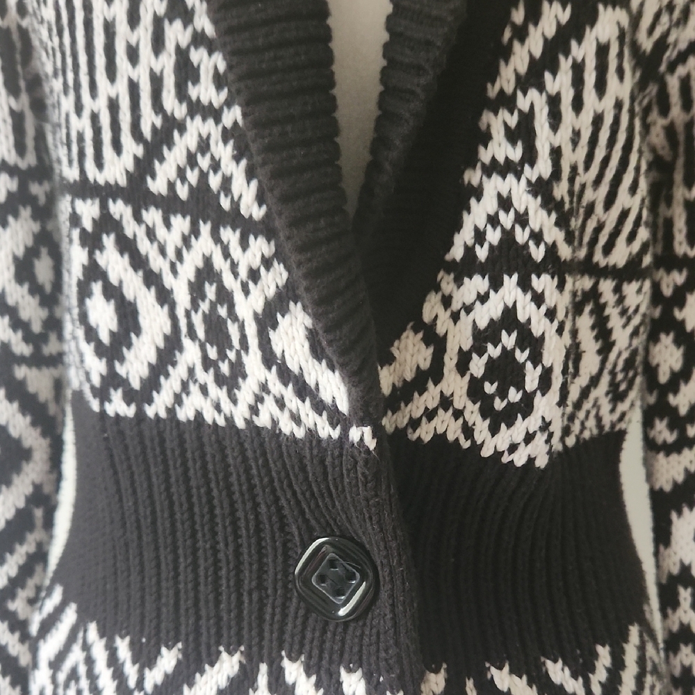 White House Black Market Black/White Geometric Button Front Cardigan Size S - Picture 3 of 14